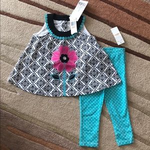 NWT - 2piece tunic and leggings set